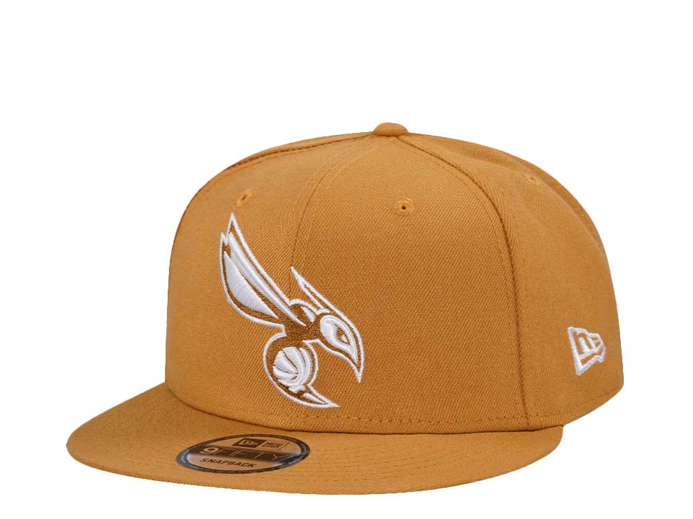 New Era Charlotte Hornets Panama Tan Edition 9Fifty Snapback Casquette