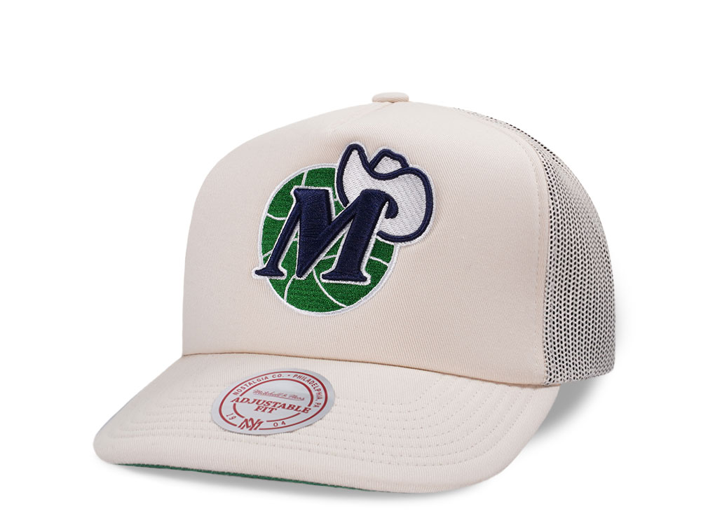 Mitchell & Ness Dallas Mavericks Creme Trucker Adjustable Fit Snapback Casquette