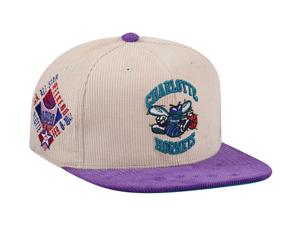 Mitchell & Ness Charlotte Hornets All Star 1997 Two Tone Hardwood Classic Cord Edition Dynasty Fitted Casquette