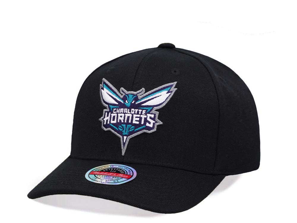 Mitchell & Ness Charlotte Hornets Hardwood Classic Red Flex Update Snapback Casquette