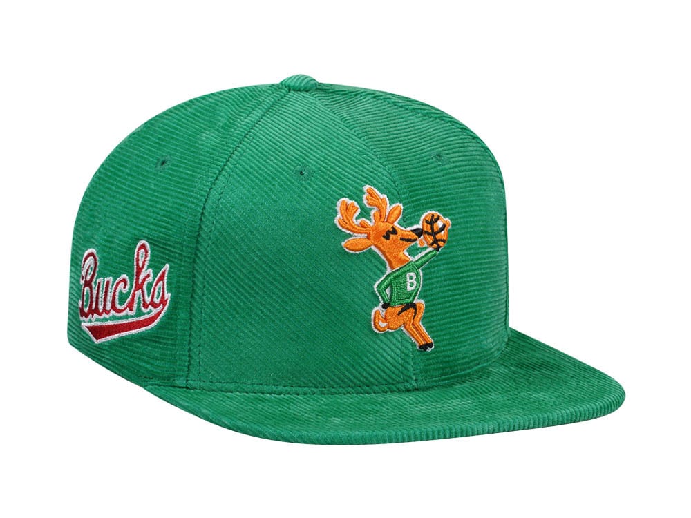 Mitchell & Ness Milwaukee Bucks Green Cord Hardwood Classic Snapback Casquette