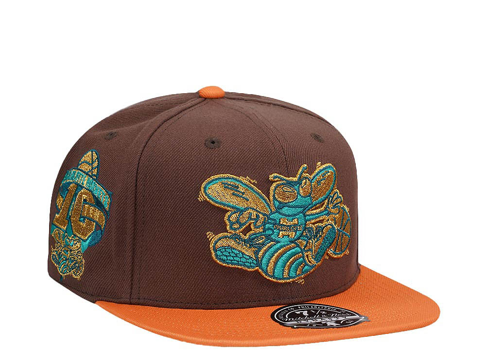 Mitchell & Ness Charlotte Hornets 10th Anniversary Copper Top Hardwood Classic Dynasty Fitted Casquette