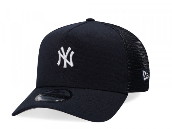 New Era New York Yankees Navy Classic Trucker A Frame 9Forty Snapback Cap